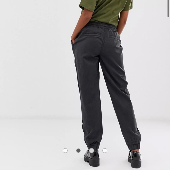 NWT ASOS Maternity jogger in washed black - Picture 2 of 4